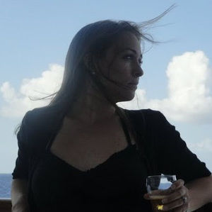 Meet your Posher, Leila